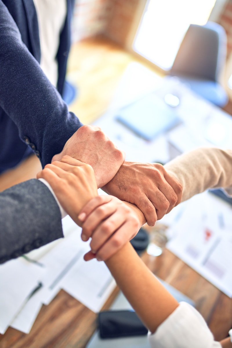 AEFE lance un nouveau partenariat avec Feel Academy